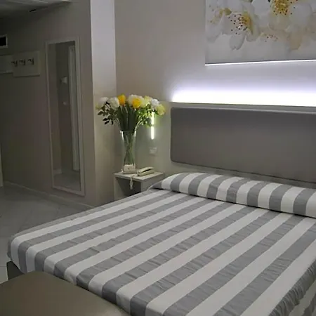 Carlton 3*