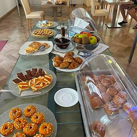 Carlton Riccione